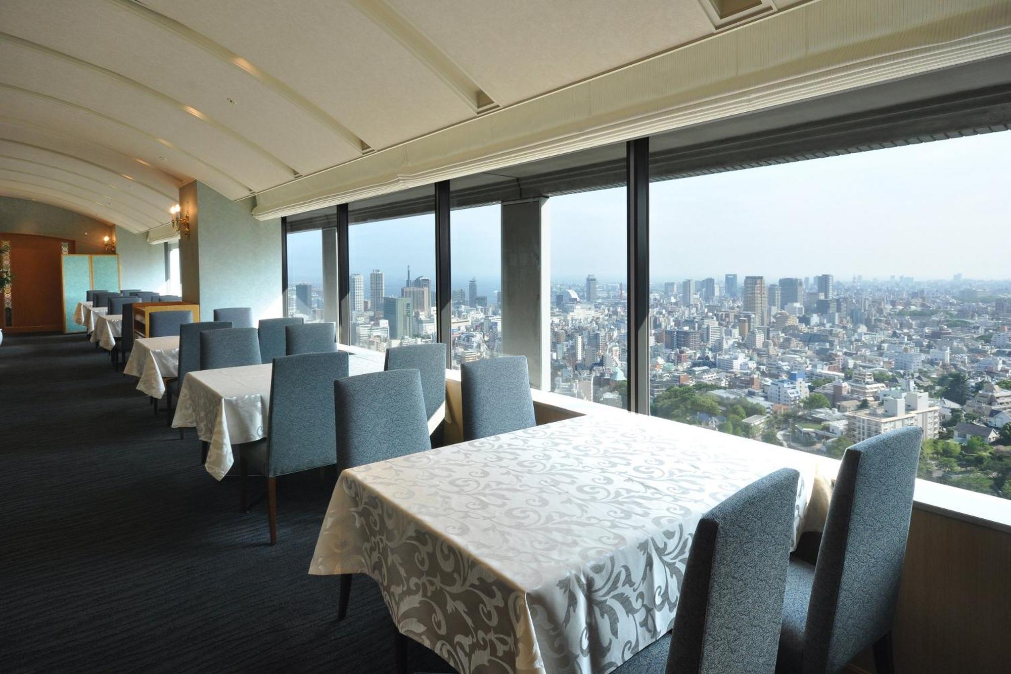 Hotel Ana Crowne Plaza Kobe By Ihg Exterior foto Club Lounge