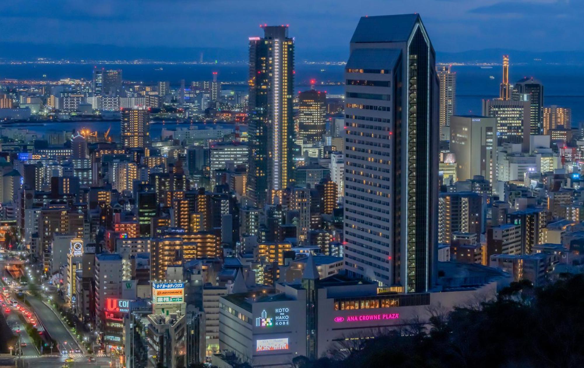 Hotel Ana Crowne Plaza Kobe By Ihg Exterior foto The skyline of San Diego