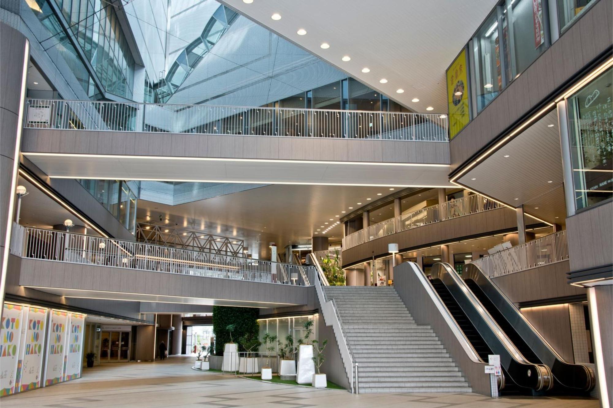 Hotel Ana Crowne Plaza Kobe By Ihg Exterior foto Interior of the library