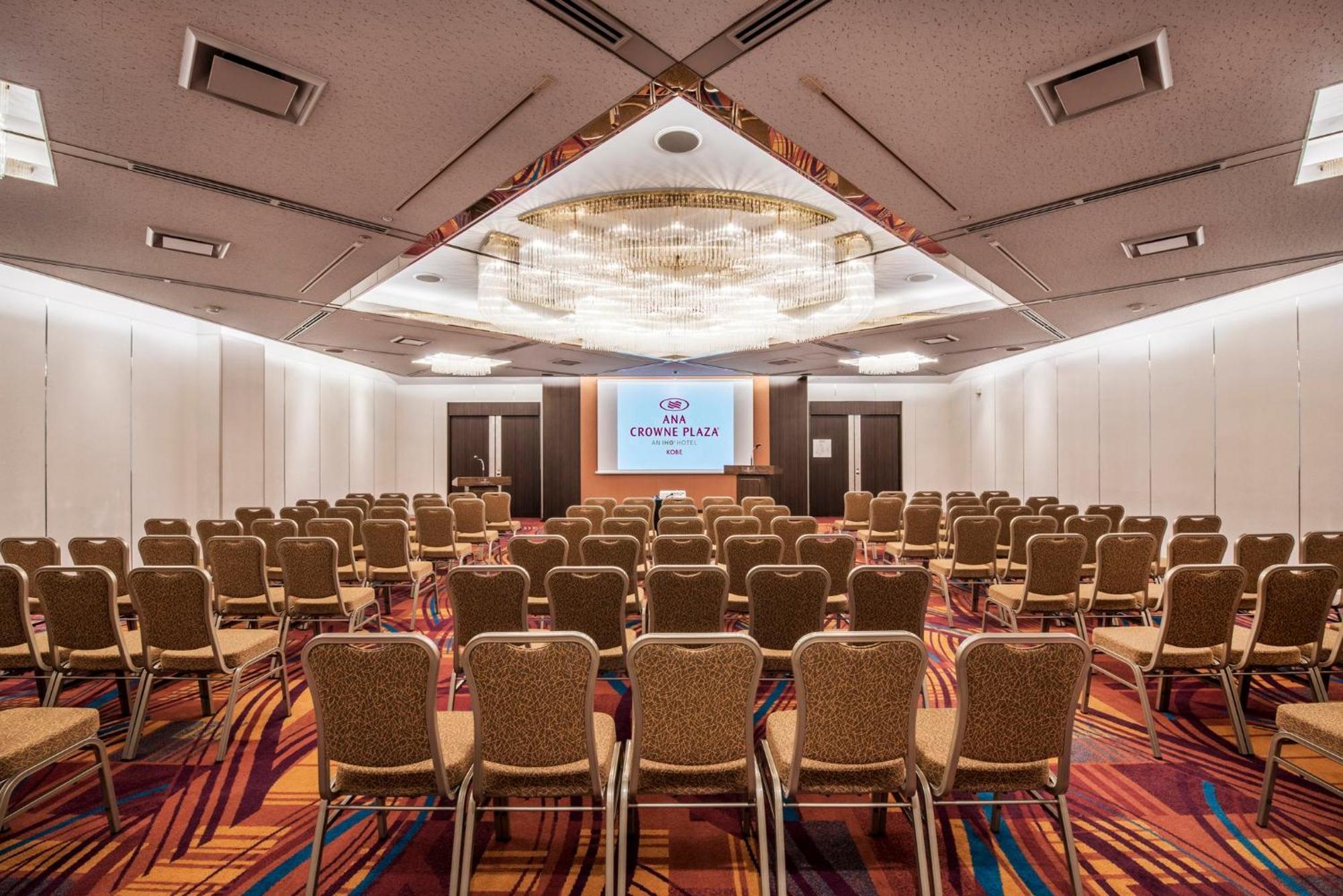Hotel Ana Crowne Plaza Kobe By Ihg Exterior foto The ballroom
